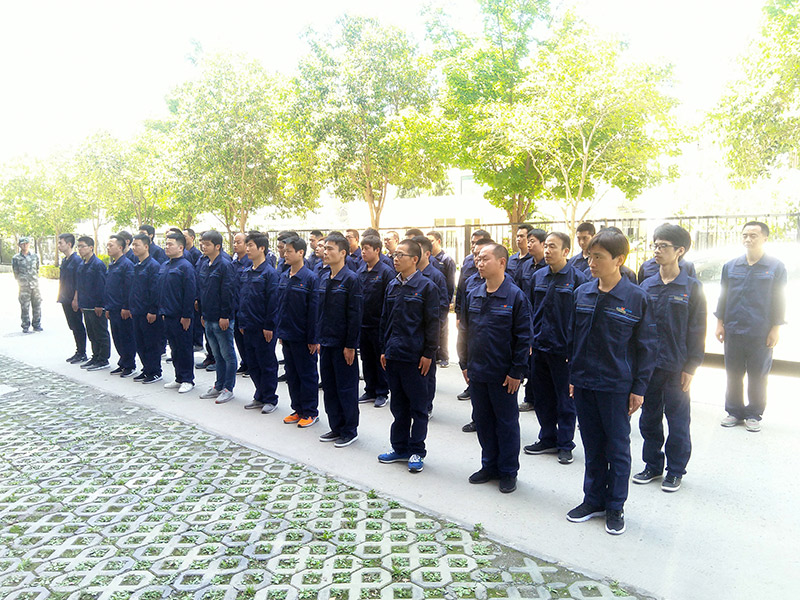 萬威機(jī)械生產(chǎn)部軍訓(xùn)圓滿完成