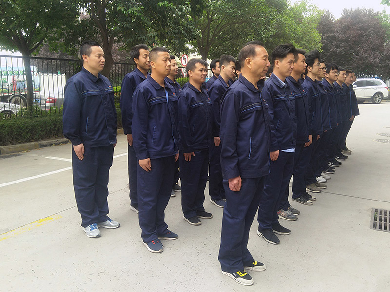 萬威機(jī)械生產(chǎn)部軍訓(xùn)圓滿完成